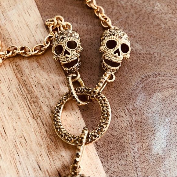 3 Pc Skull Halloween Jewelry Lot 2 Necklaces 1 Bracelet Some Imperfections - Picture 8 of 11